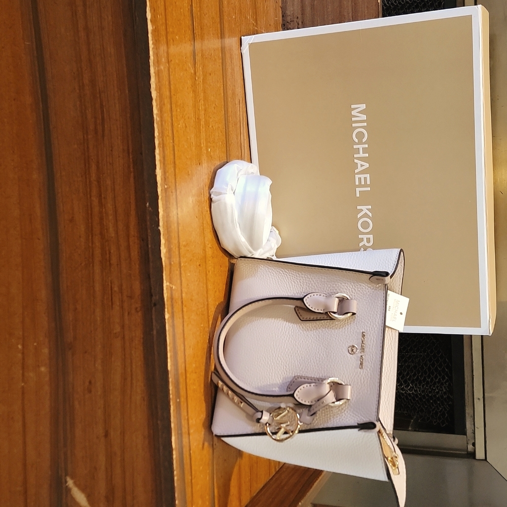 Michael Kors purse